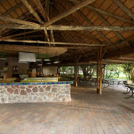 Cresta Mowana Safari Lodge Kasane Esterno foto