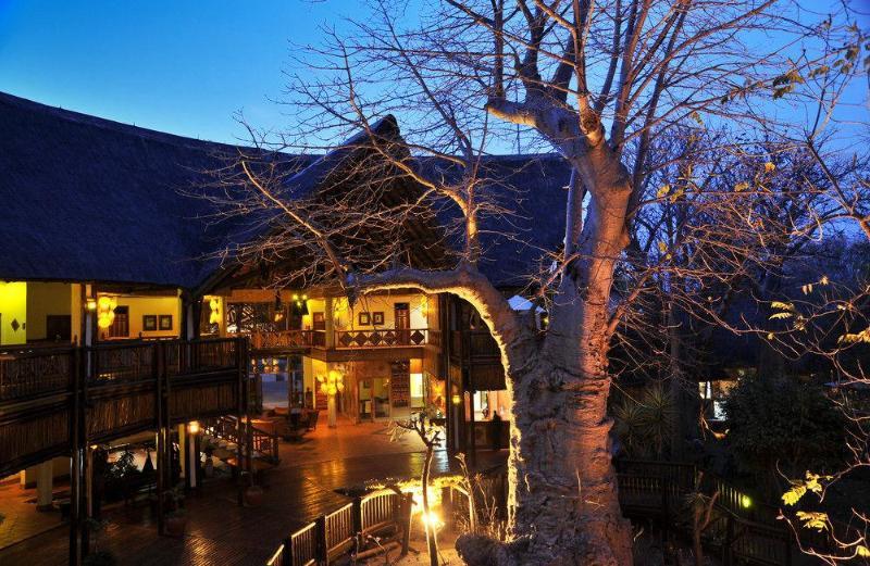 Cresta Mowana Safari Lodge Kasane Esterno foto