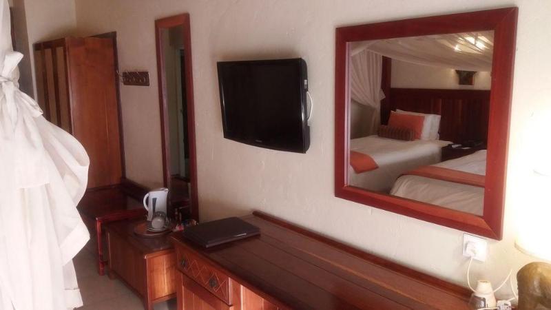 Cresta Mowana Safari Lodge Kasane Esterno foto