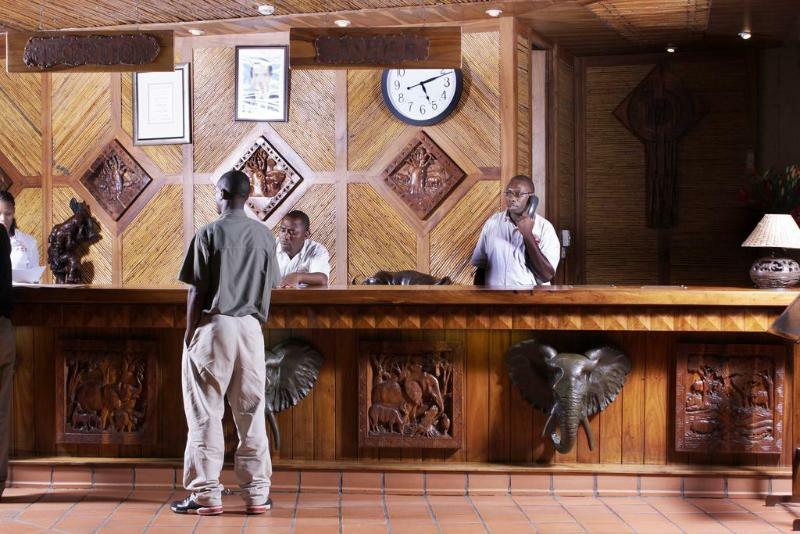 Cresta Mowana Safari Lodge Kasane Esterno foto