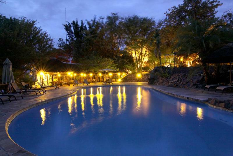 Cresta Mowana Safari Lodge Kasane Esterno foto